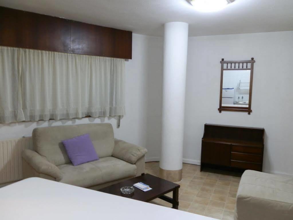 Apartamentos Turisticos Beatriz Perillo Extérieur photo